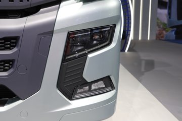 �����ǵ¿�SITRAK C9H 620���� 6X4 �й�����14�� AMT�Զ��� ǣ����ͼƬ