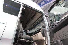 重汽汕德卡SITRAK C9H 620马力 6X4 中国重汽14档 AMT自动档 牵引车