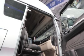 SITRAK C9H&nbsp;牵引车驾驶室                                               图片