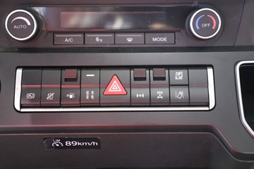 �����ǵ¿�SITRAK C9H 620���� 6X4 �й�����14�� AMT�Զ��� ǣ����ͼƬ