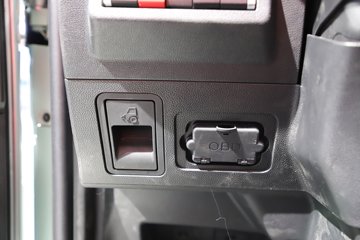 �����ǵ¿�SITRAK C9H 620���� 6X4 �й�����14�� AMT�Զ��� ǣ����ͼƬ