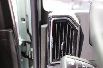 �����ǵ¿�SITRAK C9H 620���� 6X4 �й�����14�� AMT�Զ��� ǣ����ͼƬ