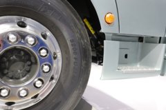 重汽汕德卡SITRAK C9H 620马力 6X4 中国重汽14档 AMT自动档 牵引车