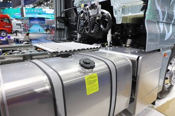 �����ǵ¿�SITRAK C9H 620���� 6X4 �й�����14�� AMT�Զ��� ǣ����ͼƬ