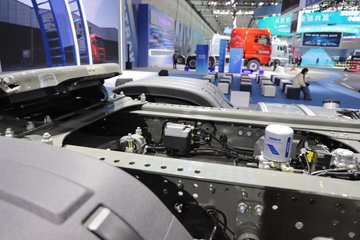 �����ǵ¿�SITRAK C9H 620���� 6X4 �й�����14�� AMT�Զ��� ǣ����ͼƬ