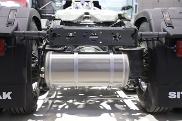 �����ǵ¿�SITRAK C9H 620���� 6X4 �й�����14�� AMT�Զ��� ǣ����ͼƬ