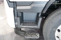 东风天锦KR 8X4 纯电动厢式载货车 宁德时代352kWh