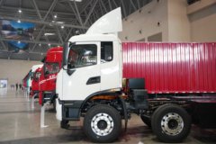 东风天锦KR 8X4 纯电动厢式载货车 宁德时代352kWh