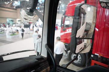 �������KR 8X4 ���綯��ʽ�ػ��� ����ʱ��352kWhͼƬ