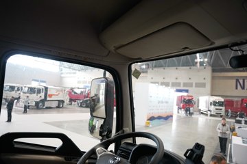 �������KR 8X4 ���綯��ʽ�ػ��� ����ʱ��352kWhͼƬ