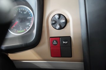 �������KR 8X4 ���綯��ʽ�ػ��� ����ʱ��352kWhͼƬ