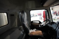 东风天锦KR PLUS 8X4 纯电动厢式载货车 宁德时代400kWh