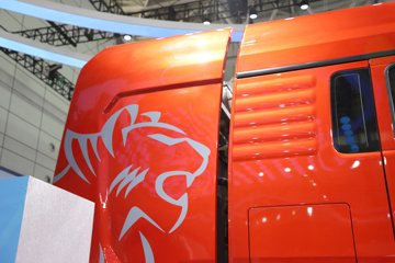 �����ǵ¿�SITRAK G7S ȫ��֮�� 15.3L���� 620���� 6X4 �й�����16�� ǣ����ͼƬ