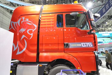 �����ǵ¿�SITRAK G7S ȫ��֮�� 15.3L���� 620���� 6X4 �й�����16�� ǣ����ͼƬ