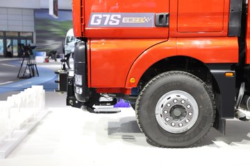 �����ǵ¿�SITRAK G7S ȫ��֮�� 15.3L���� 620���� 6X4 �й�����16�� ǣ����ͼƬ