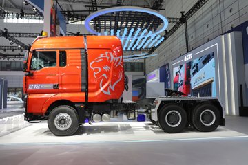 �����ǵ¿�SITRAK G7S ȫ��֮�� 15.3L���� 620���� 6X4 �й�����16�� ǣ����ͼƬ
