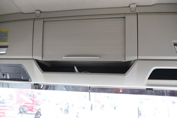 �����ǵ¿�SITRAK G7S ȫ��֮�� 15.3L���� 620���� 6X4 �й�����16�� ǣ����ͼƬ