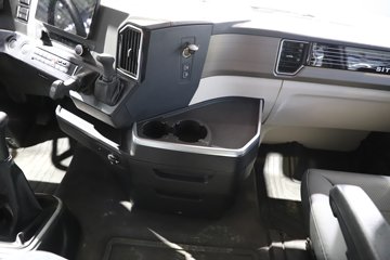 �����ǵ¿�SITRAK G7S ȫ��֮�� 15.3L���� 620���� 6X4 �й�����16�� ǣ����ͼƬ