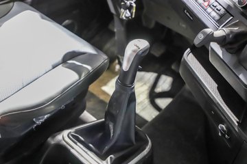 �����ǵ¿�SITRAK G7S ȫ��֮�� 15.3L���� 620���� 6X4 �й�����16�� ǣ����ͼƬ
