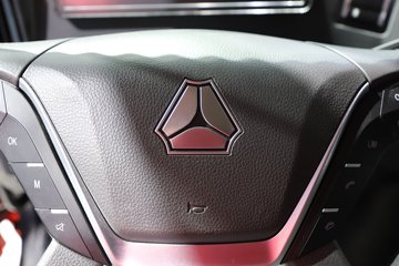 �����ǵ¿�SITRAK G7S ȫ��֮�� 15.3L���� 620���� 6X4 �й�����16�� ǣ����ͼƬ