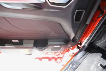 �����ǵ¿�SITRAK G7S ȫ��֮�� 15.3L���� 620���� 6X4 �й�����16�� ǣ����ͼƬ