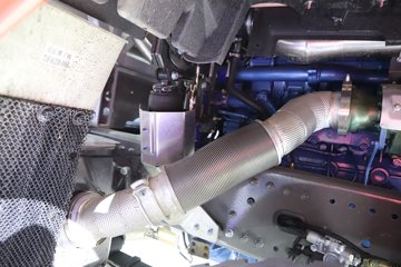 �����ǵ¿�SITRAK G7S ȫ��֮�� 15.3L���� 620���� 6X4 �й�����16�� ǣ����ͼƬ