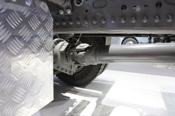 �����ǵ¿�SITRAK G7S ȫ��֮�� 15.3L���� 620���� 6X4 �й�����16�� ǣ����ͼƬ