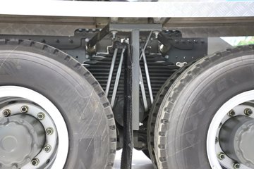 �����ǵ¿�SITRAK G7S ȫ��֮�� 15.3L���� 620���� 6X4 �й�����16�� ǣ����ͼƬ