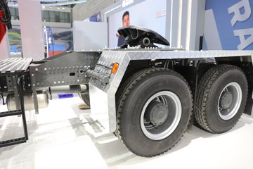 �����ǵ¿�SITRAK G7S ȫ��֮�� 15.3L���� 620���� 6X4 �й�����16�� ǣ����ͼƬ