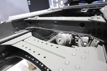 �����ǵ¿�SITRAK G7S ȫ��֮�� 15.3L���� 620���� 6X4 �й�����16�� ǣ����ͼƬ