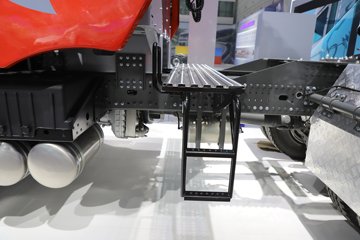 �����ǵ¿�SITRAK G7S ȫ��֮�� 15.3L���� 620���� 6X4 �й�����16�� ǣ����ͼƬ