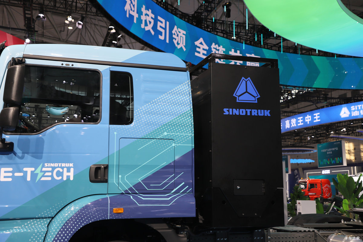 ����HOWO TX EV 6X4����ʽ���綯ǣ���� 400.619kWh���