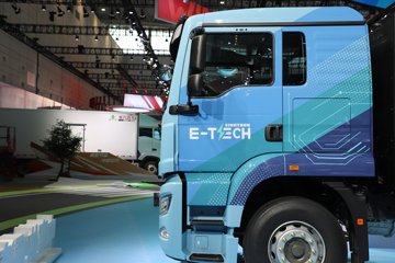 ����HOWO TX EV 6X4����ʽ���綯ǣ���� 400.619kWhͼƬ