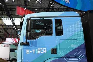 ����HOWO TX EV 6X4����ʽ���綯ǣ���� 400.619kWhͼƬ