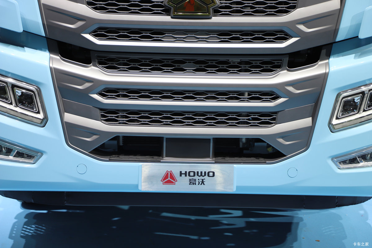 ����HOWO TX EV 6X4����ʽ���綯ǣ���� 400.619kWh���