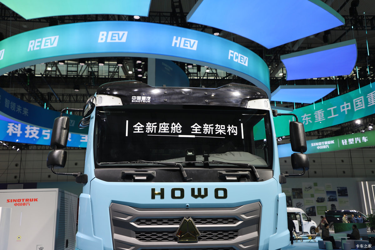 ����HOWO TX EV 6X4����ʽ���綯ǣ���� 400.619kWh���