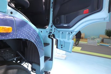 ����HOWO TX EV 6X4����ʽ���綯ǣ���� 400.619kWhͼƬ