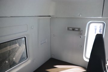 ����HOWO TX EV 6X4����ʽ���綯ǣ���� 400.619kWhͼƬ