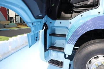 ����HOWO TX EV 6X4����ʽ���綯ǣ���� 400.619kWhͼƬ