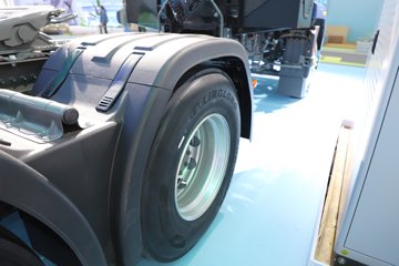 ����HOWO TX EV 6X4����ʽ���綯ǣ���� 400.619kWhͼƬ