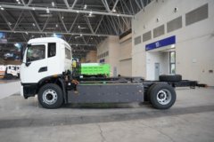 东风天锦KR 4X2 纯电动清洗车 宁德时代166kWh