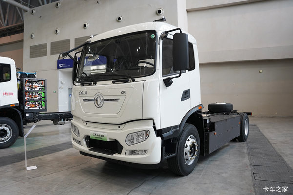 东风天锦KR 4X2 纯电动清洗车 宁德时代166kWh