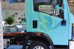 重汽HOWO统帅 4.15米单排纯电动栏板轻卡 宁德时代140.41kWh