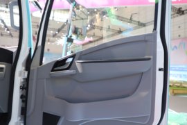 统帅&nbsp;电动载货车驾驶室图片