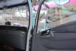 统帅&nbsp;电动载货车驾驶室图片