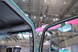 统帅&nbsp;电动载货车驾驶室图片