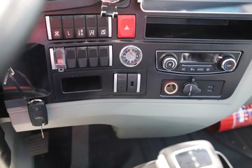 ����HOWOͳ˧ 4.15�׵��Ŵ��綯�����Ῠ ����ʱ��140.41kWhͼƬ