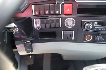 ����HOWOͳ˧ 4.15�׵��Ŵ��綯�����Ῠ ����ʱ��140.41kWhͼƬ