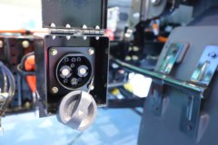 重汽HOWO统帅 4.15米单排纯电动栏板轻卡 宁德时代140.41kWh