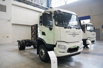 东风天锦KR&nbsp;扫路车外观图片